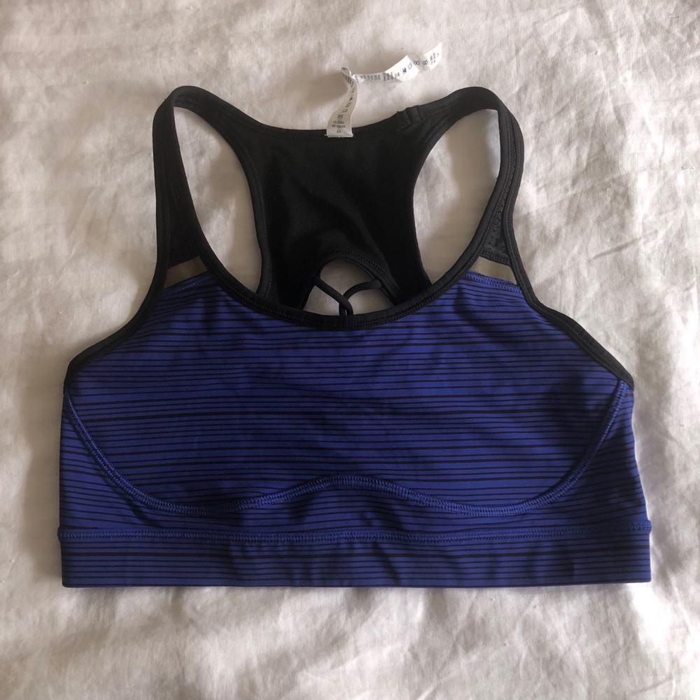 lululemon bra. Size 8. Excellent used condition